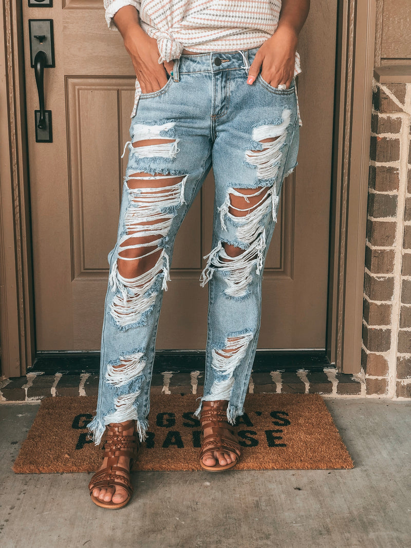 The Bethany Light Wash Jeans - West Avenue